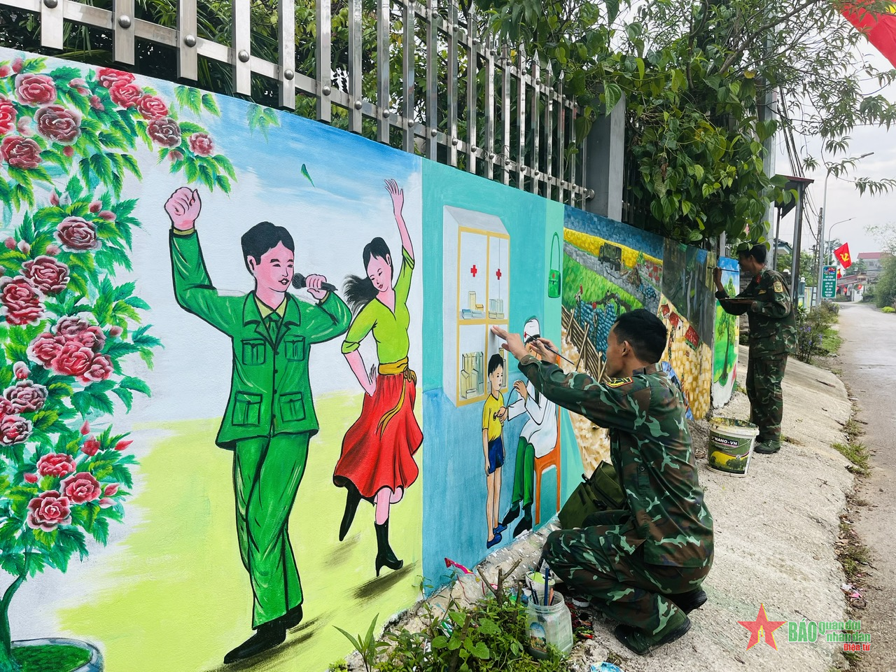 Bám dân, giúp dân để xây dựng đơn vị